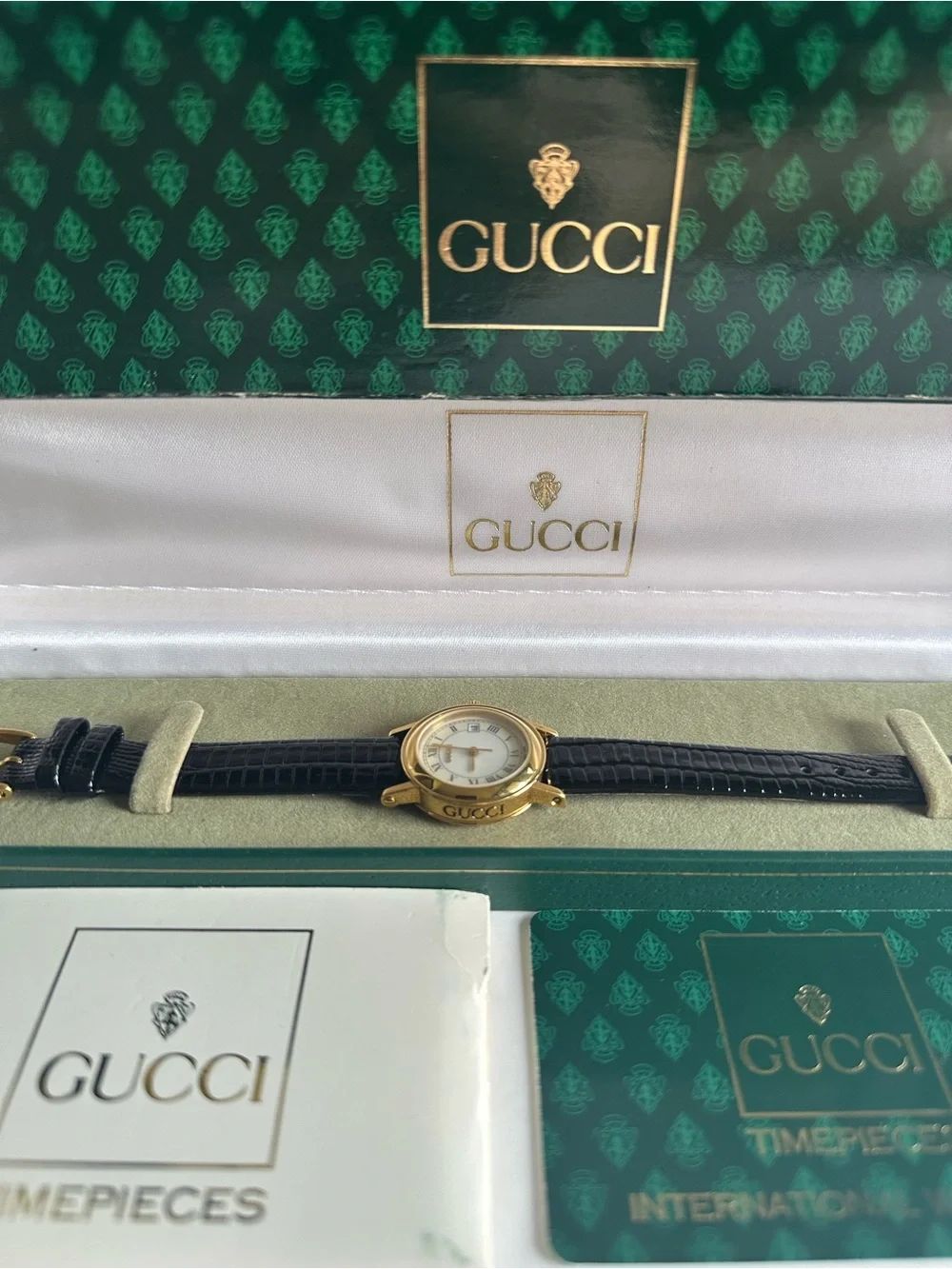 Vintage Gucci 2720L Gold Plated Swiss Watch Full Set Box Papers 1995